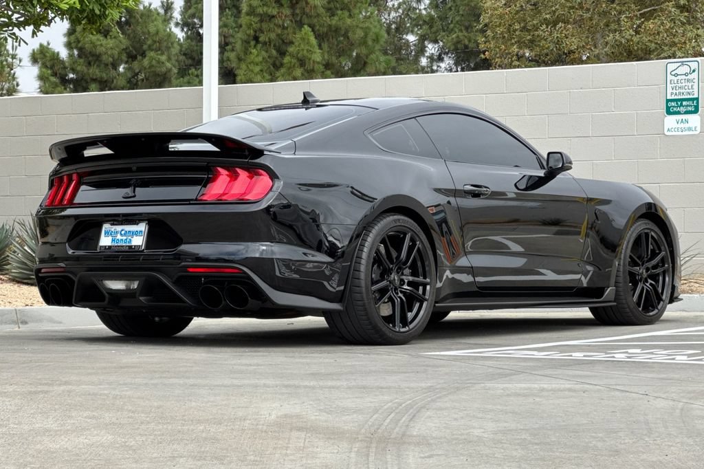 Used 2022 Ford Mustang Shelby GT500 w/ Technology Package RWD image 7