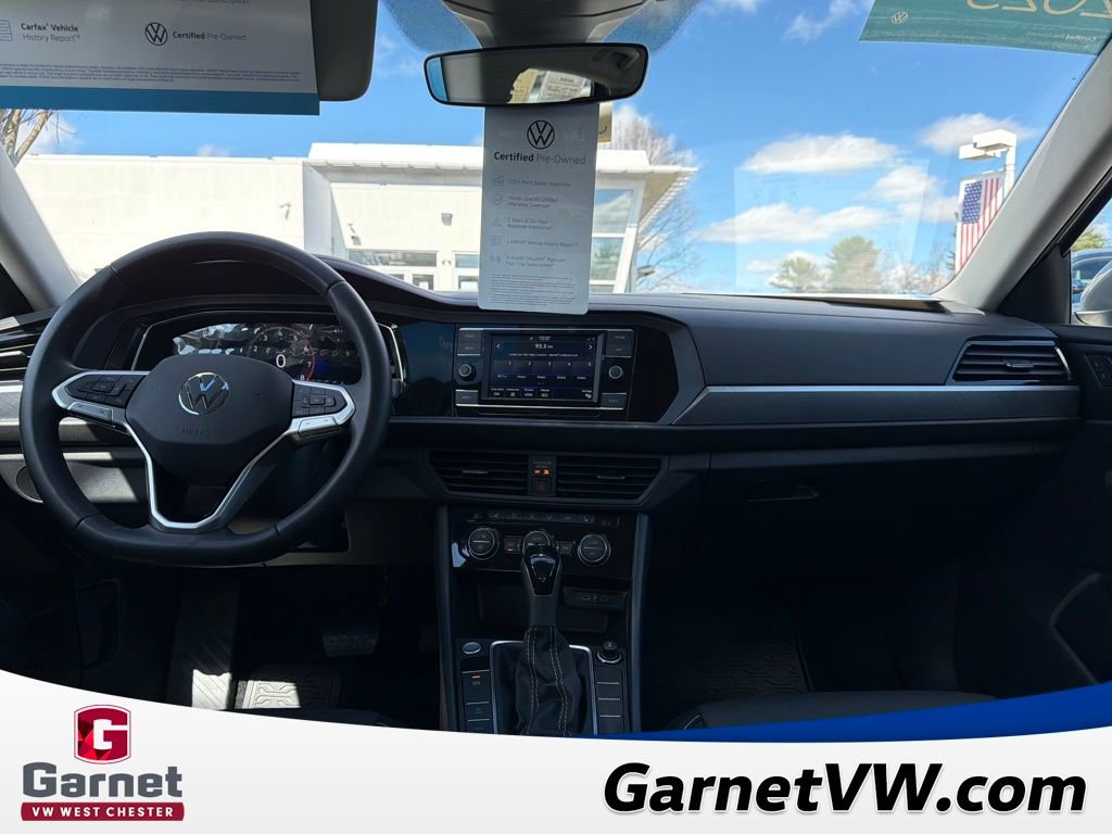 Certified 2023 Volkswagen Jetta SE image 13