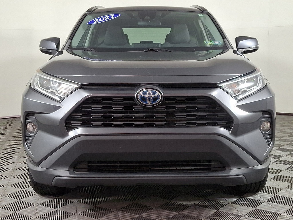 Used 2021 Toyota RAV4 XLE w/ Convenience Package AWD/4WD image 5