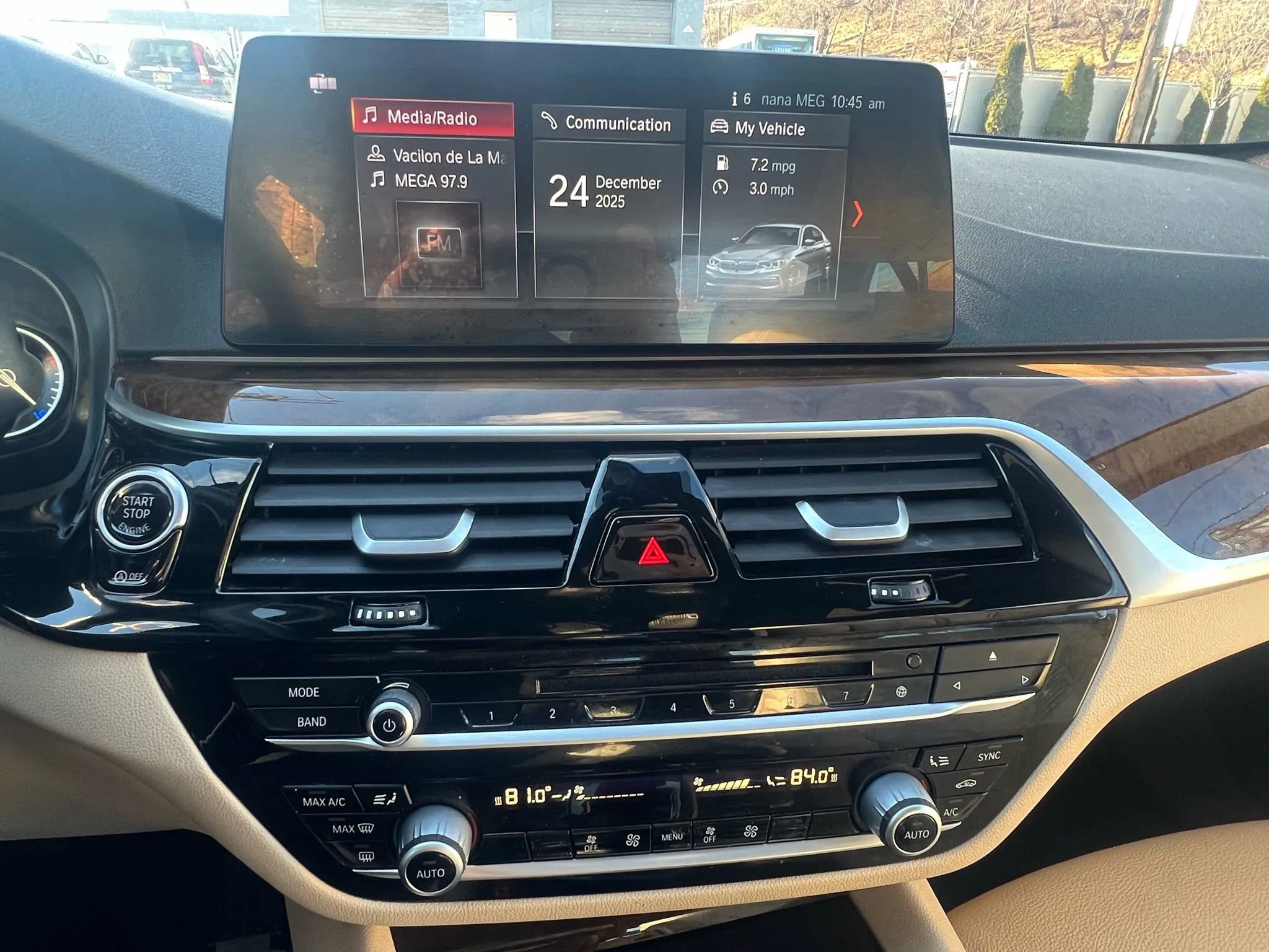 Used 2017 BMW 530i w/ Premium Package image 17