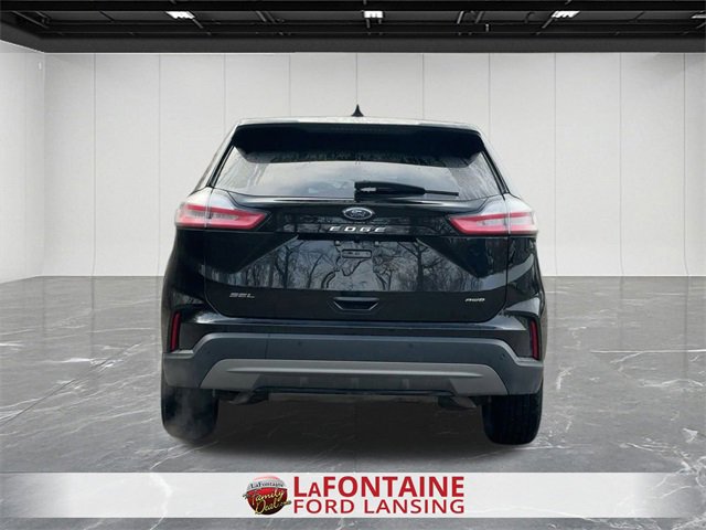 Used 2023 Ford Edge SEL image 4