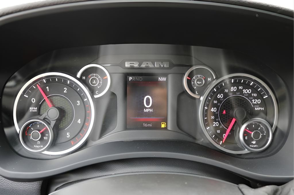 New 2026 RAM 2500 Tradesman AWD/4WD image 25