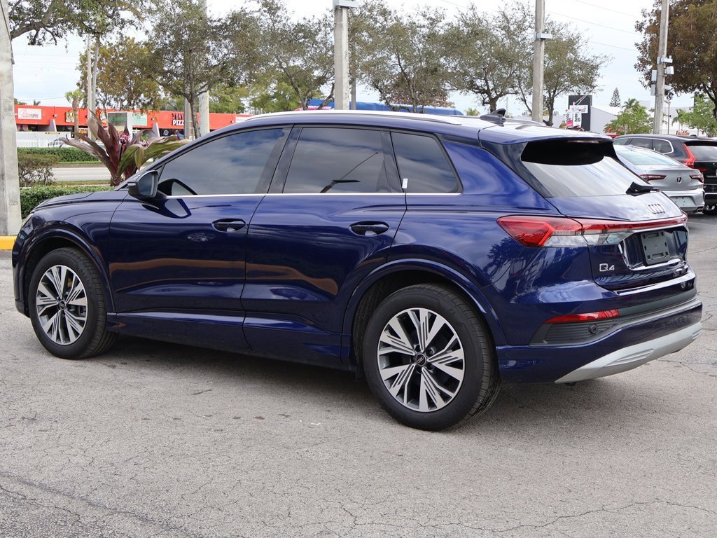 Used 2023 Audi Q4 e-tron Premium Plus w/ Premium Plus image 11