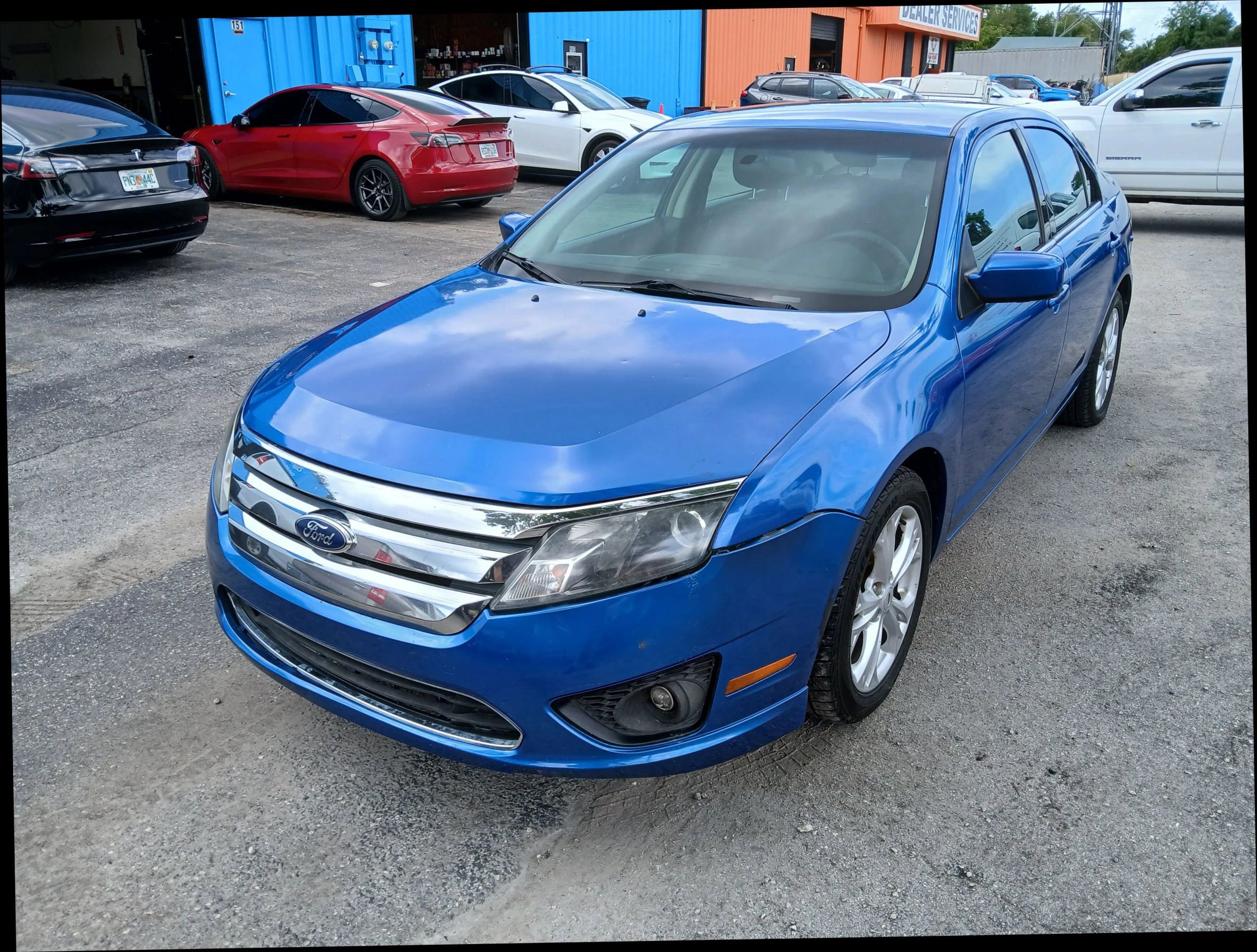 Used 2012 Ford Fusion SE image 2