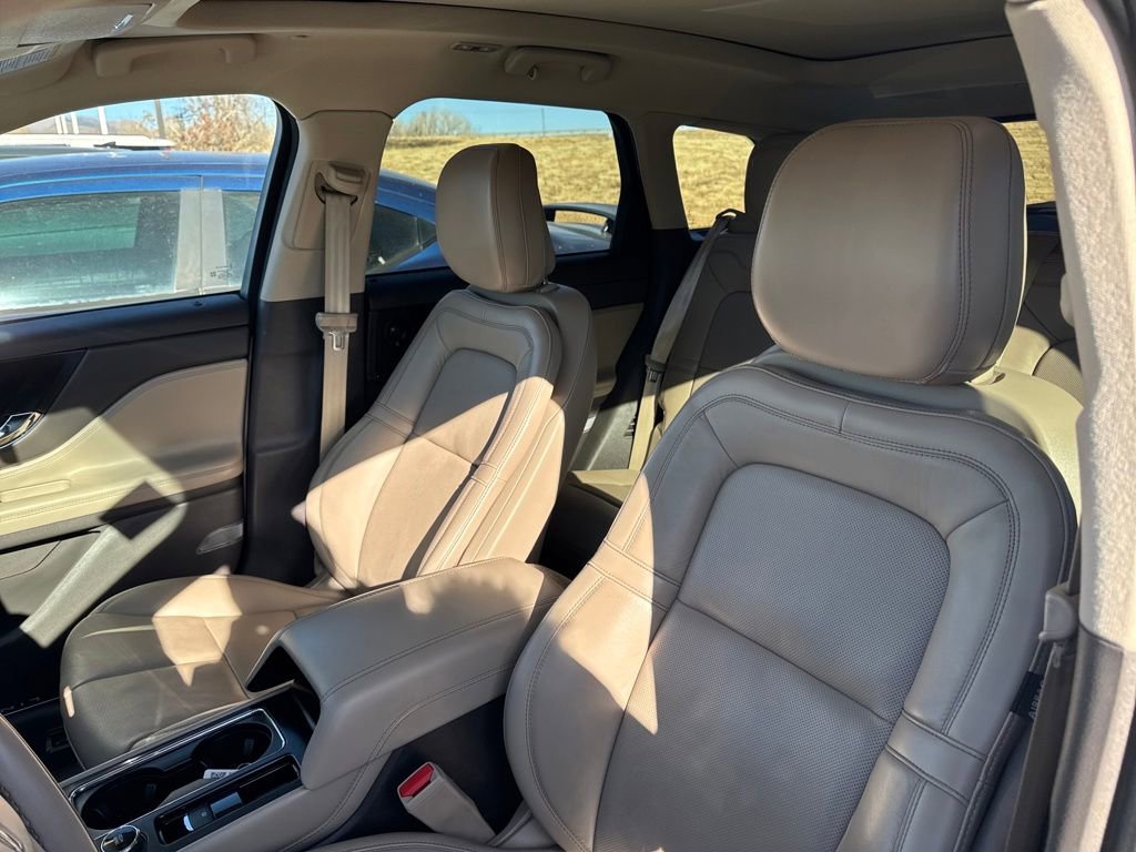 Used 2020 Lincoln Corsair Reserve w/ Equipment Group 201A image 27