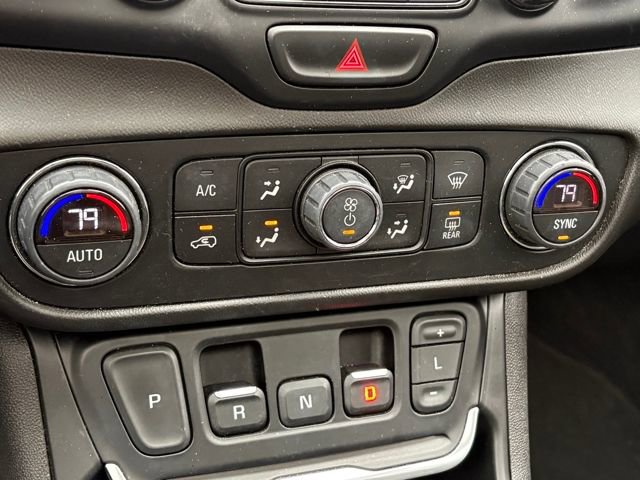 Used 2020 GMC Terrain SLT w/ Preferred Package image 17