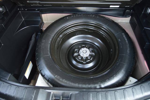 Used 2014 Toyota RAV4 XLE AWD/4WD image 37