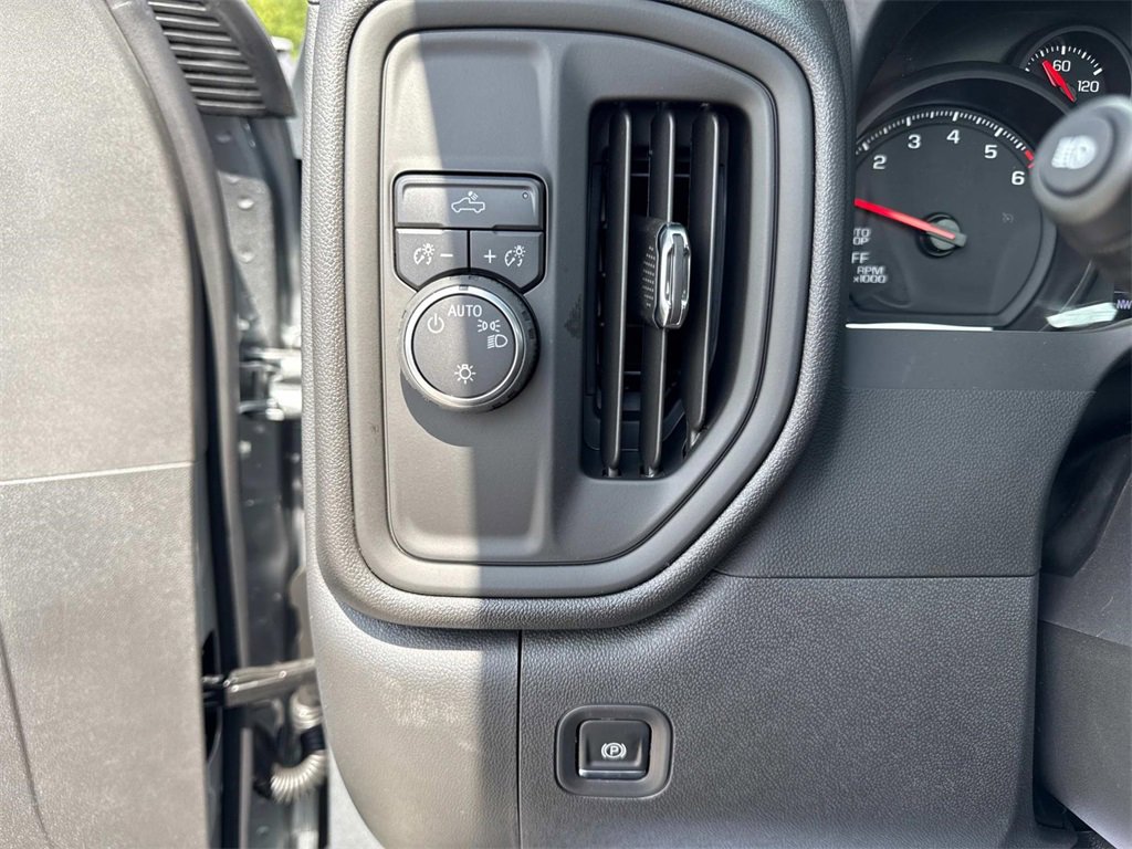 New 2026 Chevrolet Silverado 1500 W/T w/ Trailering Package image 11