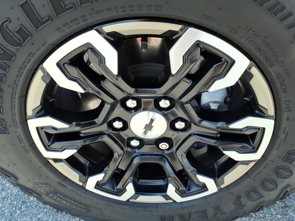 Used 2022 Chevrolet Silverado 1500 ZR2 AWD/4WD image 11