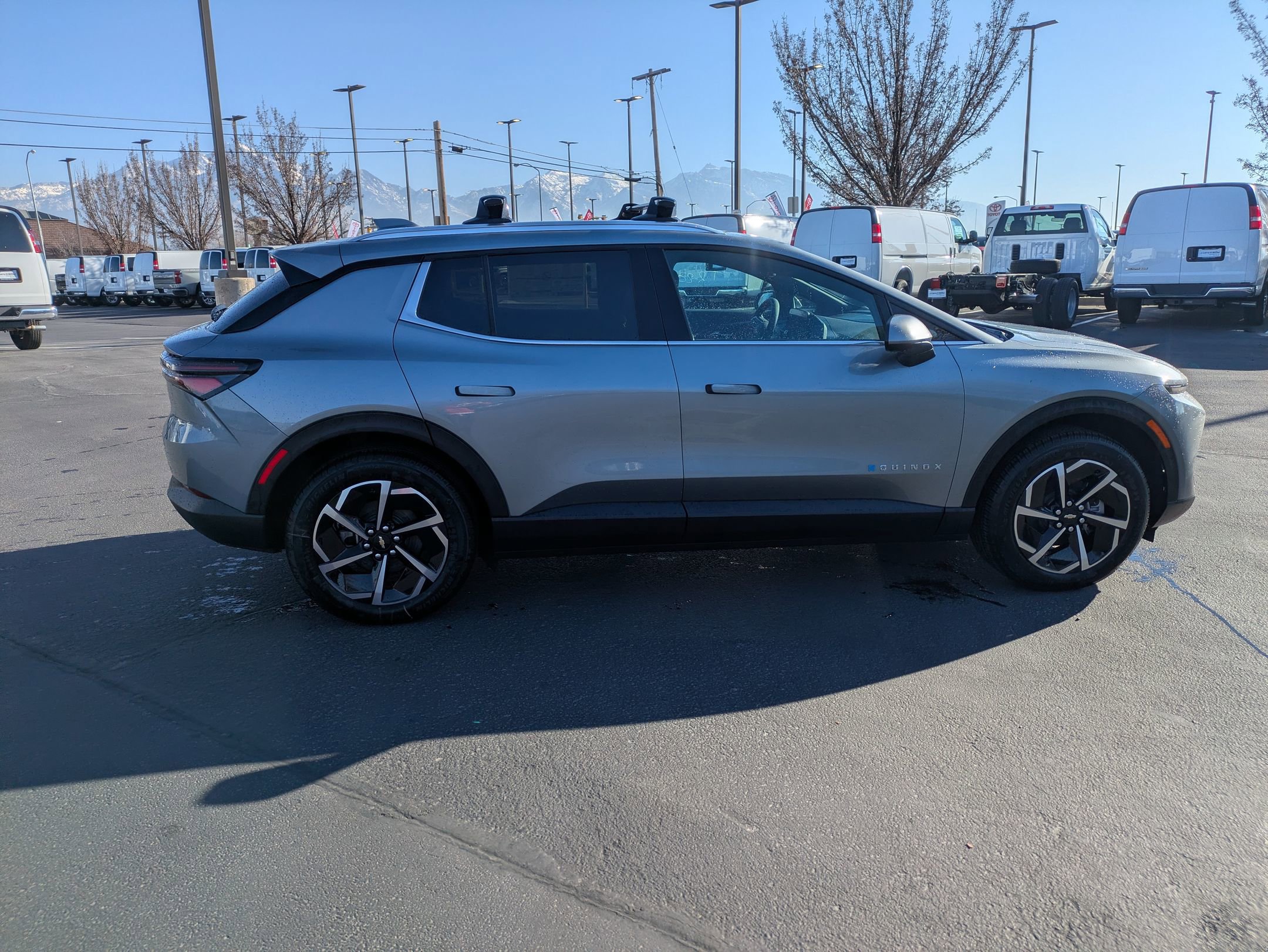 New 2026 Chevrolet Equinox EV LT AWD/4WD image 6