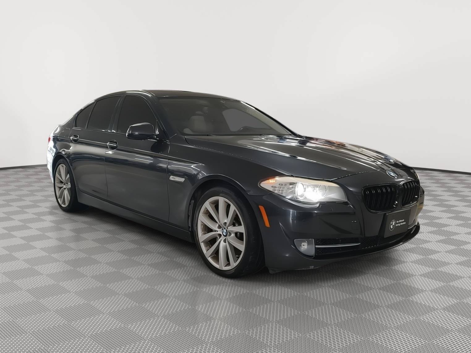 Used 2011 BMW 535i Sedan RWD image 4