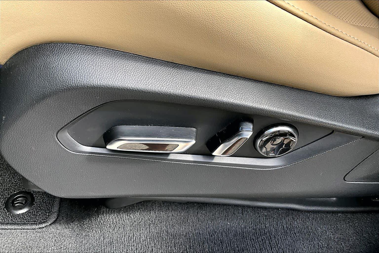 Certified 2024 Acura MDX w/ Technology Package FWD image 35