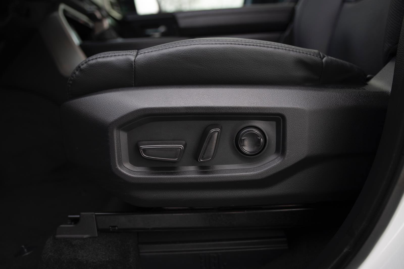 Used 2025 Toyota Sequoia Limited image 16