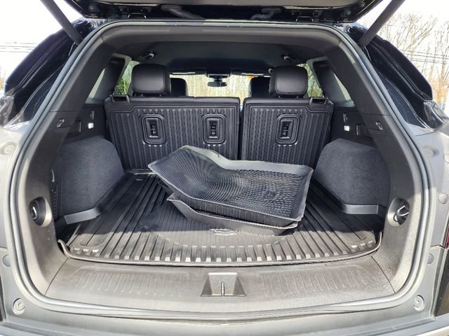 Used 2022 Cadillac XT5 Luxury w/ LPO, Floor Liner Package FWD image 17