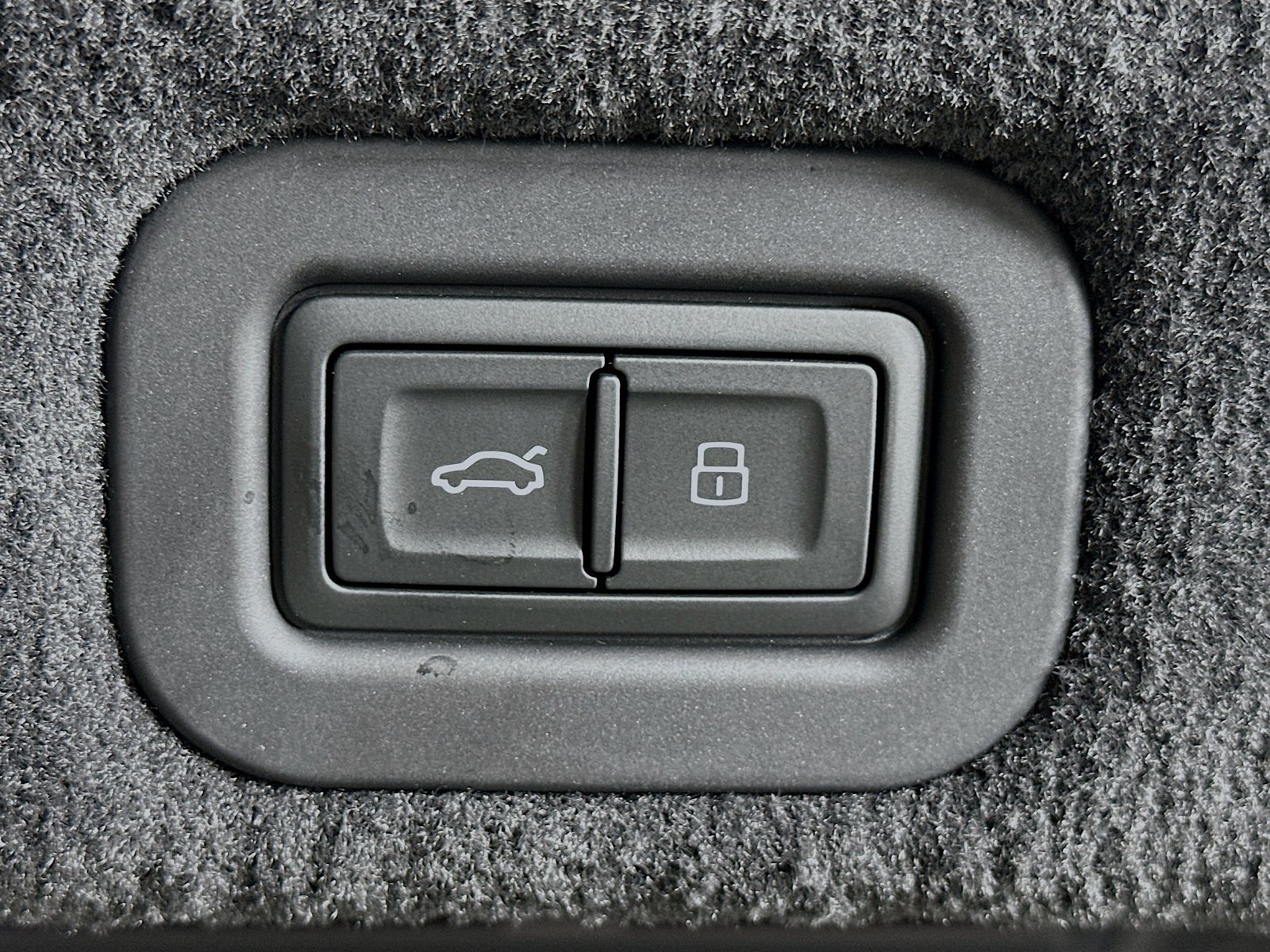 New 2026 Bentley Flying Spur Plug-In Hybrid AWD/4WD image 45