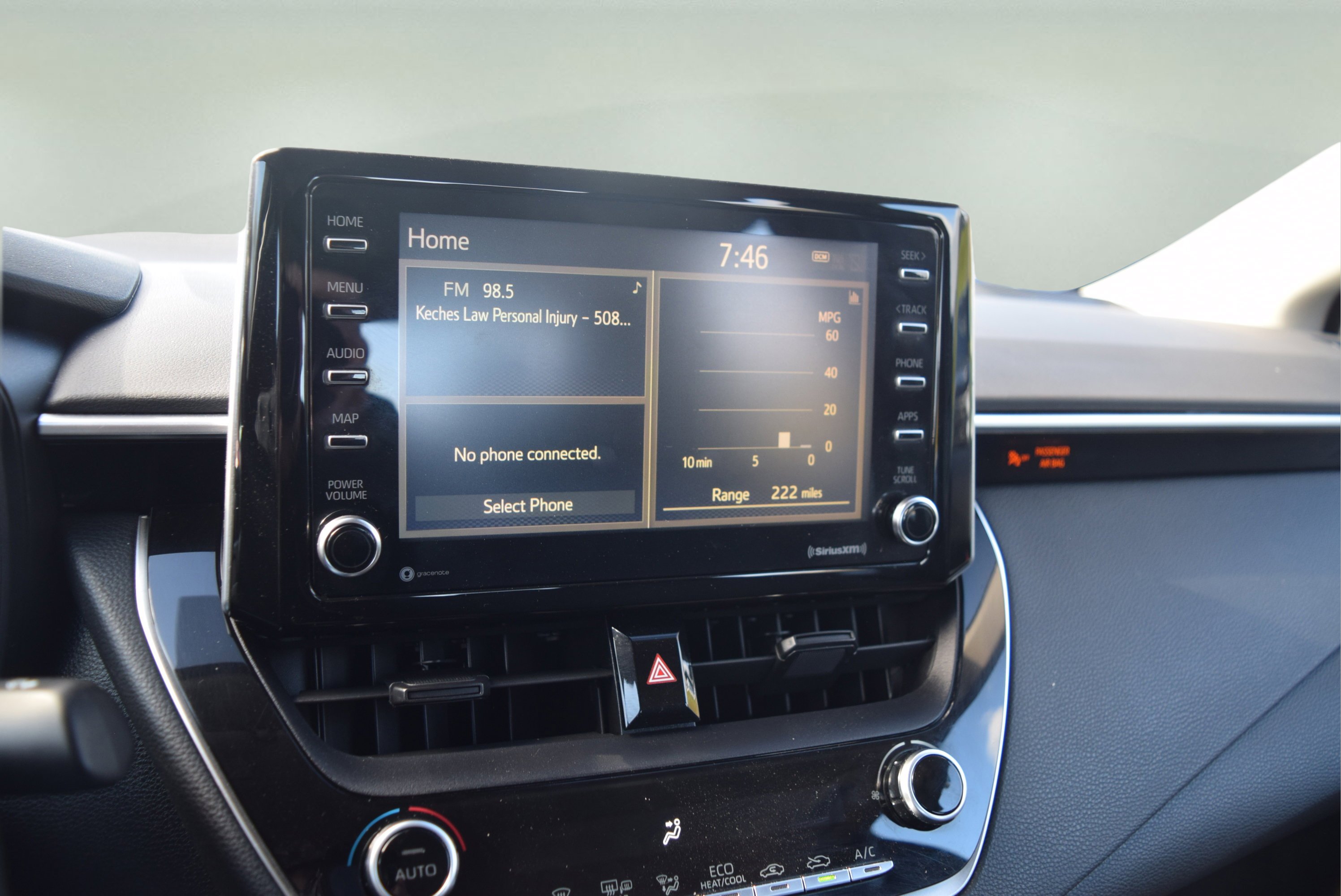 Used 2021 Toyota Corolla LE FWD image 13