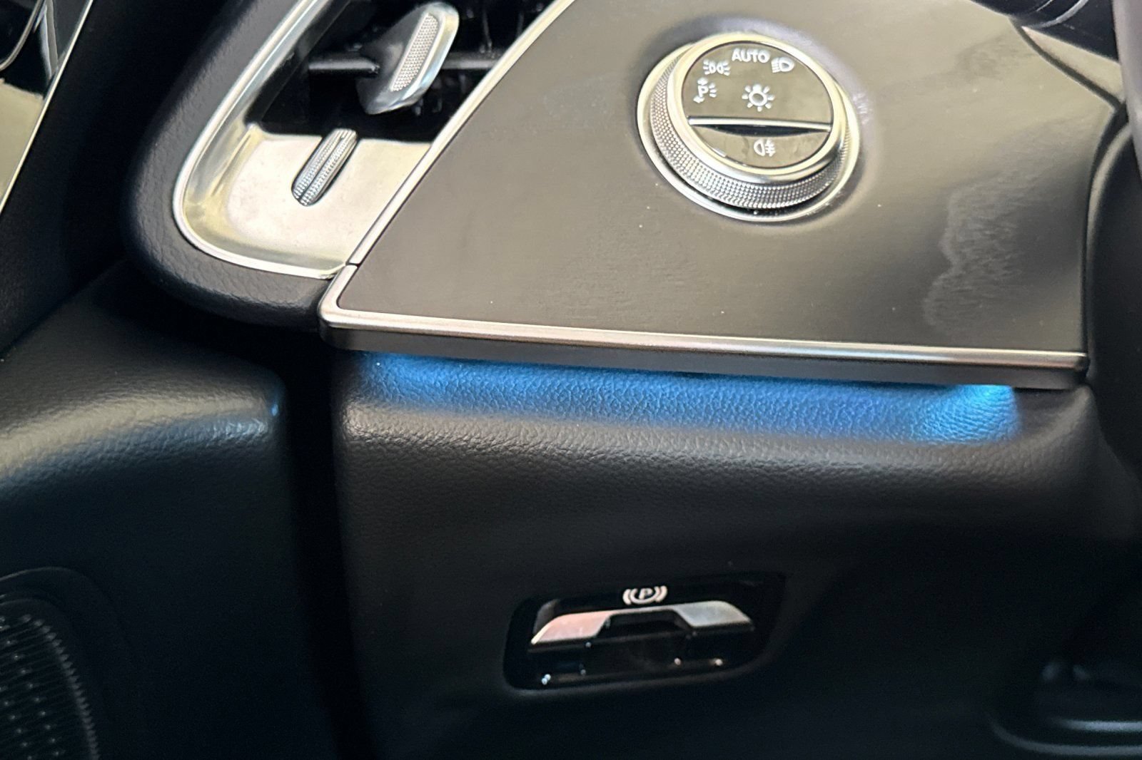 Used 2025 Mercedes-Benz E 350 4MATIC Sedan image 36
