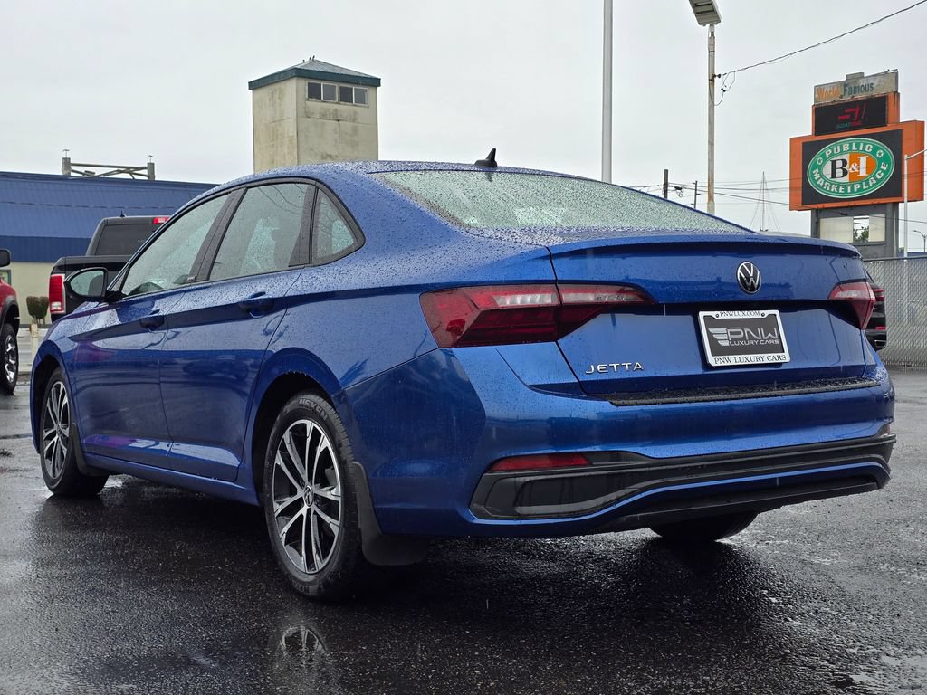 Used 2024 Volkswagen Jetta Sport FWD image 8