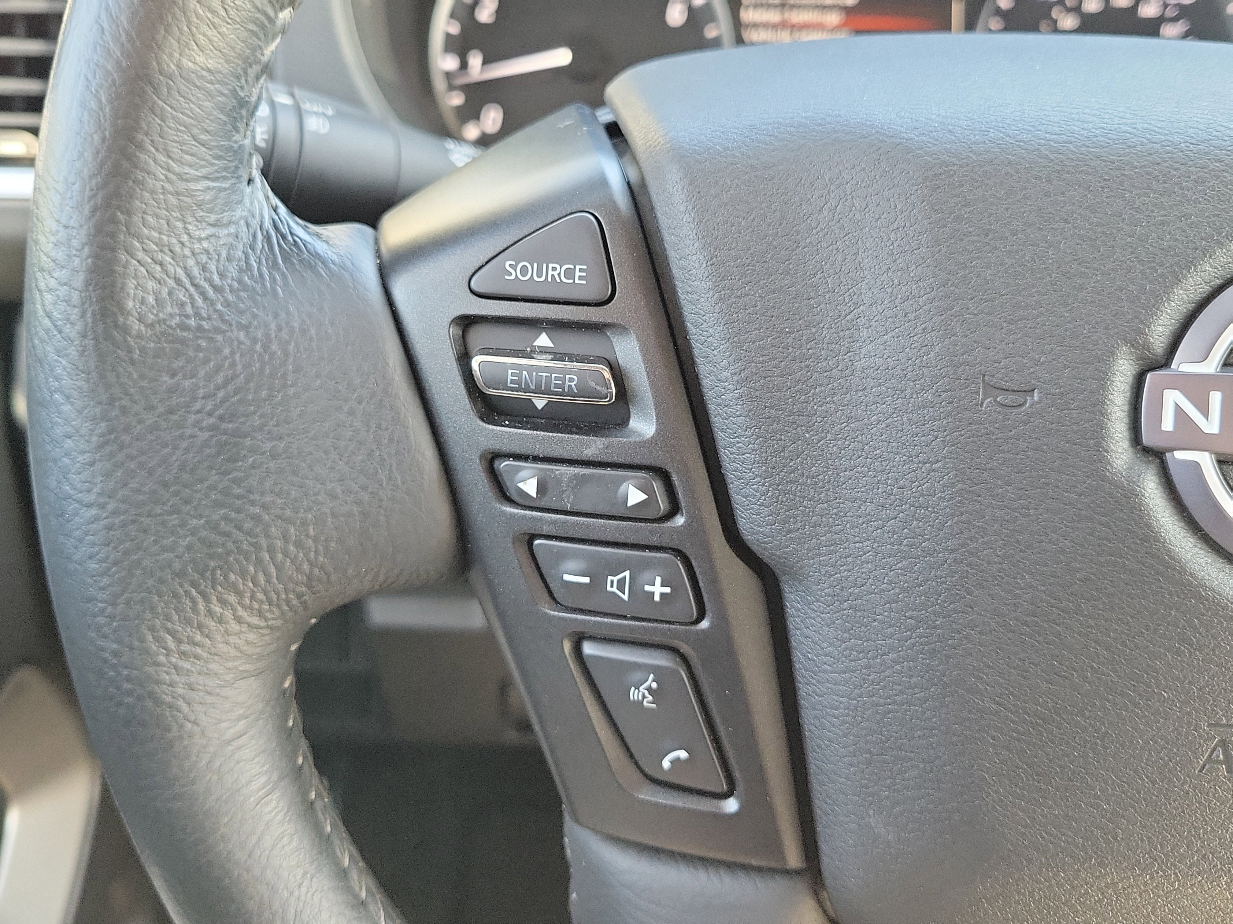 Used 2022 Nissan Frontier SV RWD image 26