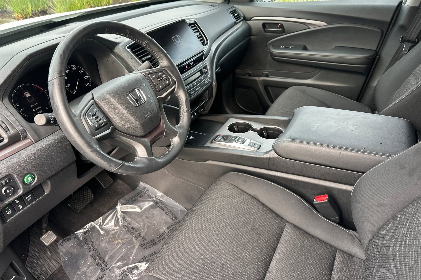 Used 2025 Honda Ridgeline Sport image 9