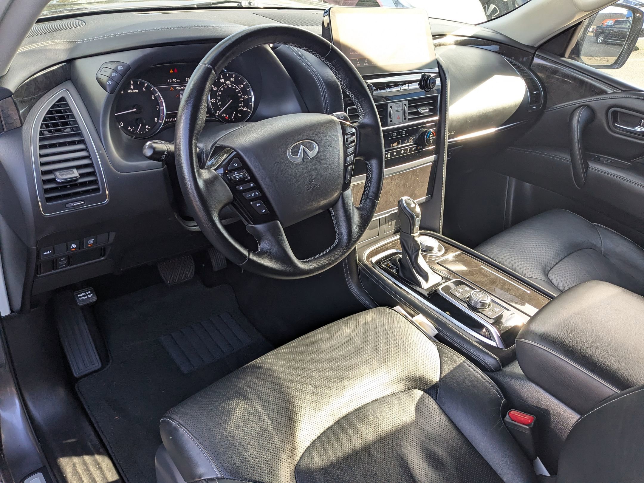 Used 2024 INFINITI QX80 Luxe image 12