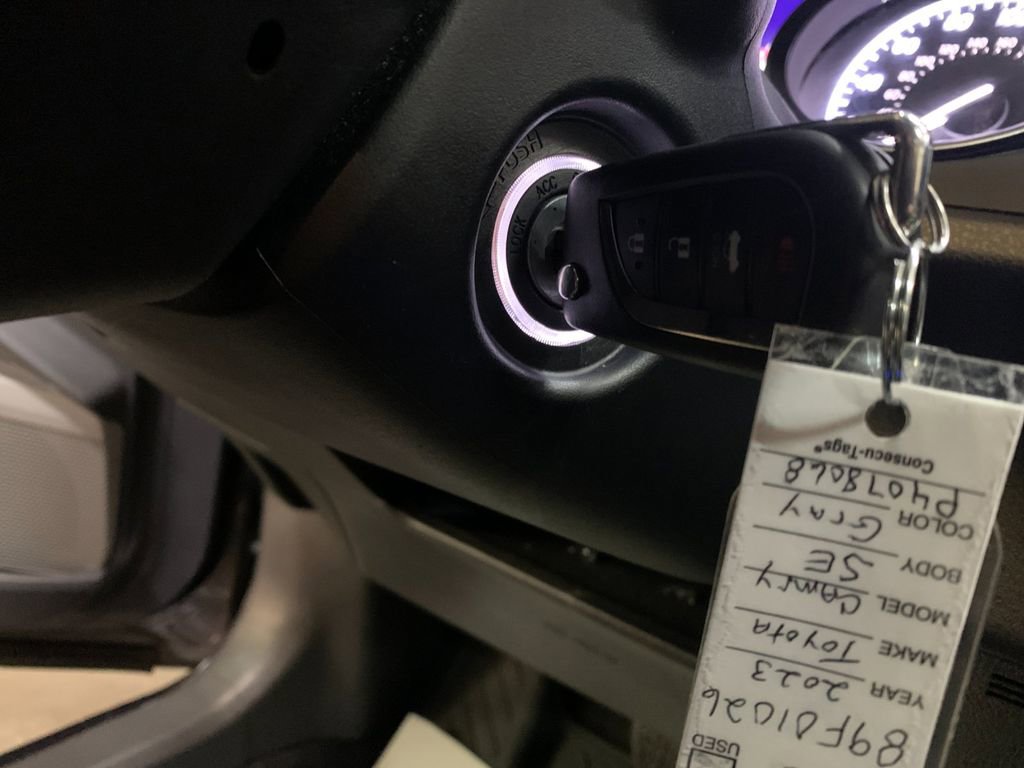 Used 2023 Toyota Camry SE w/ Blackout Package (TMS) image 24