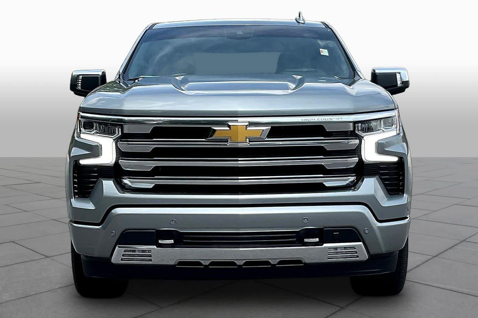 Used 2026 Chevrolet Silverado 1500 High Country w/ High Country Premium Package AWD/4WD image 6