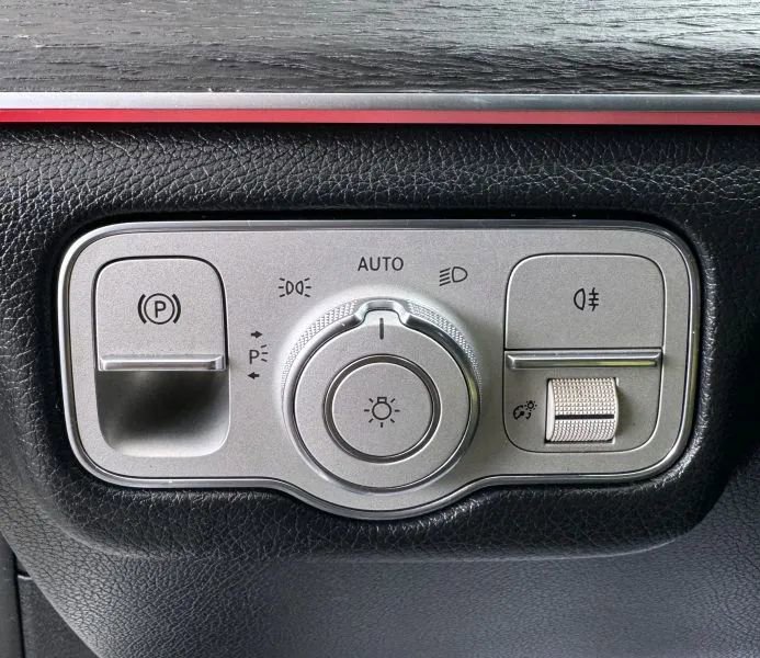 Used 2020 Mercedes-Benz GLE 350 4MATIC image 45