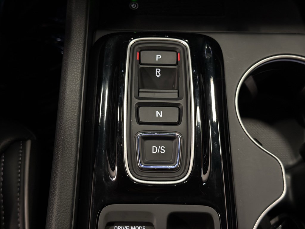 Used 2025 Honda Pilot Elite image 29