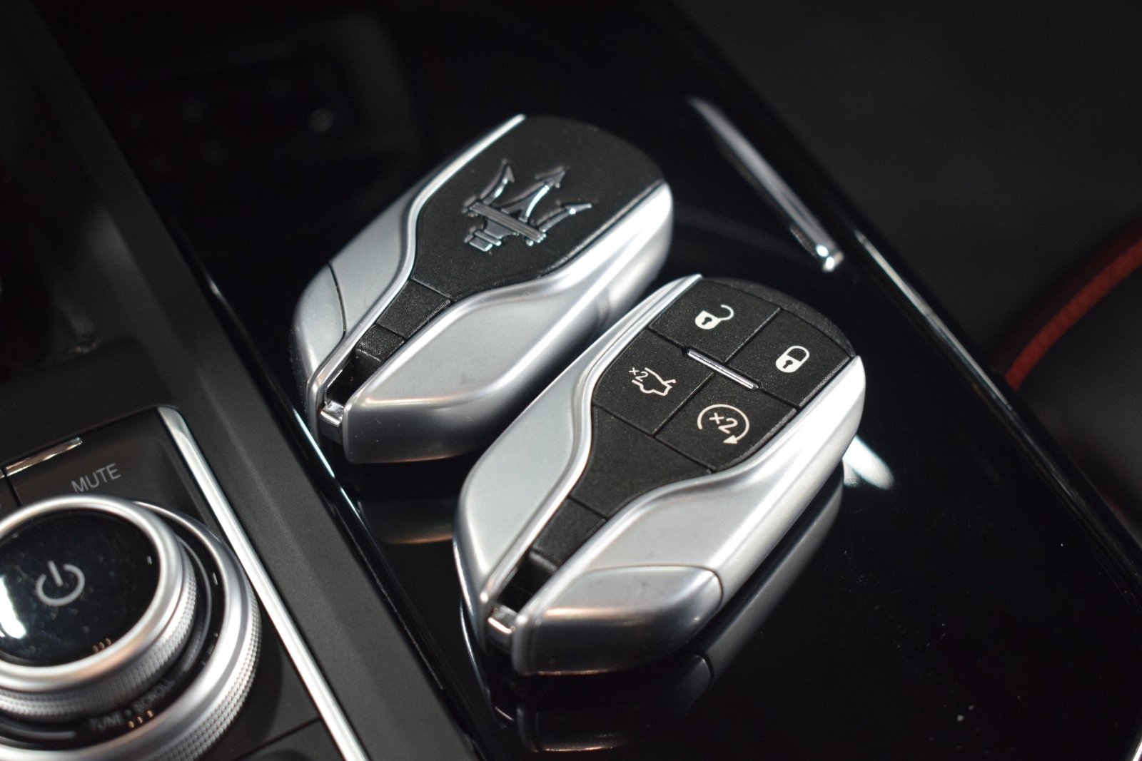 Certified 2022 Maserati Levante Modena image 38