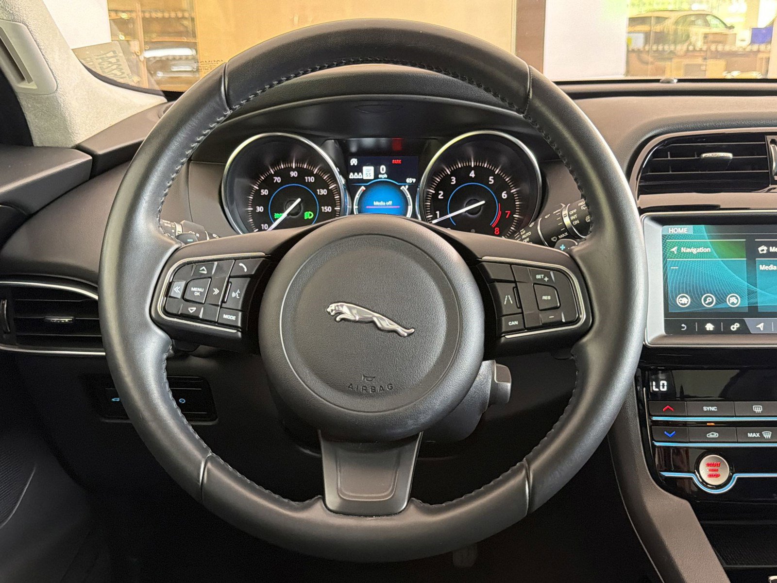 Used 2020 Jaguar F-PACE Premium AWD/4WD image 18