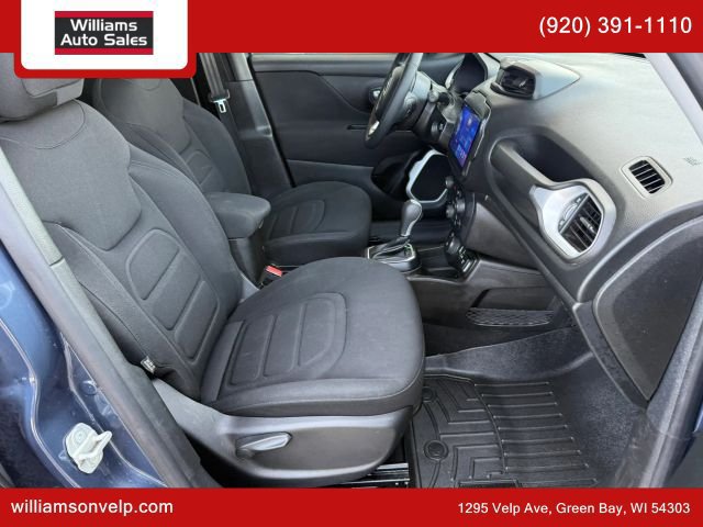 Used 2021 Jeep Renegade Latitude AWD/4WD image 16