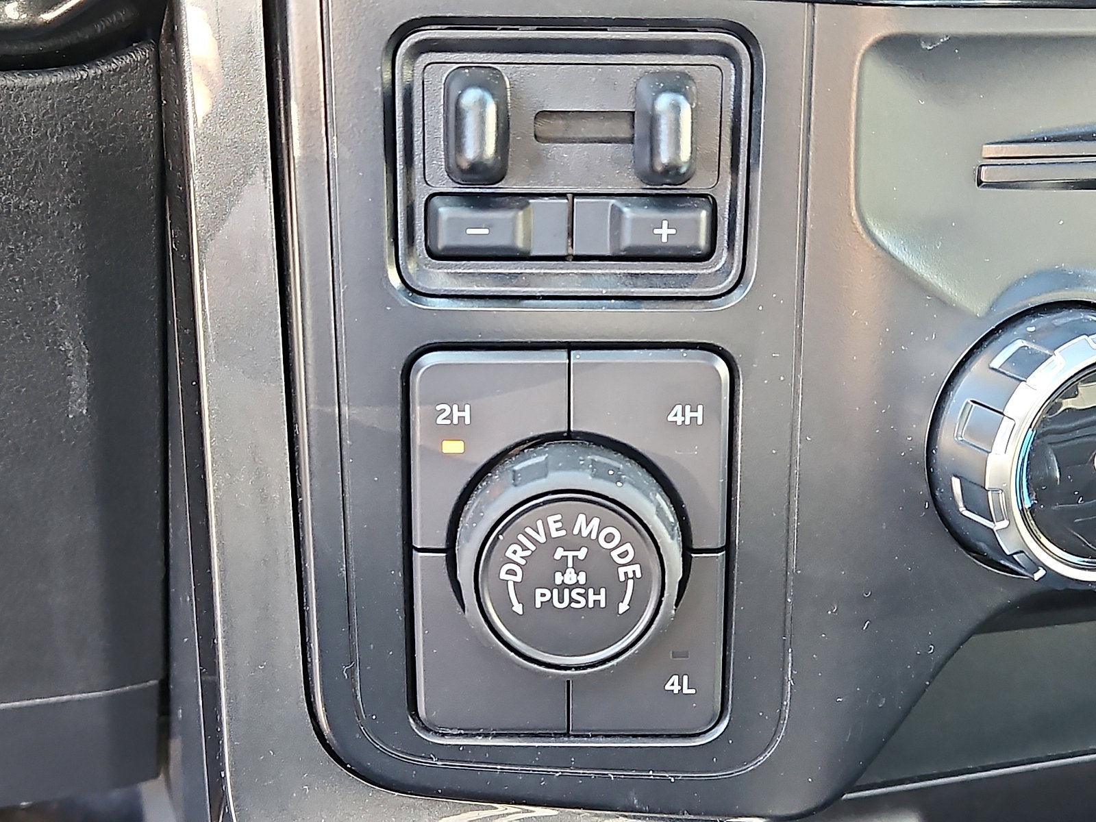 Used 2023 Ford F150 XLT w/ Equipment Group 302A High image 25