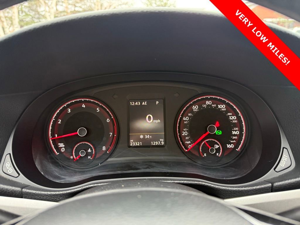 Used 2021 Volkswagen Passat 2.0T SE image 25