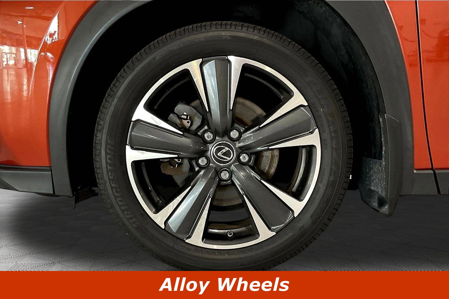 Used 2019 Lexus UX 250h w/ Premium Package AWD/4WD image 32