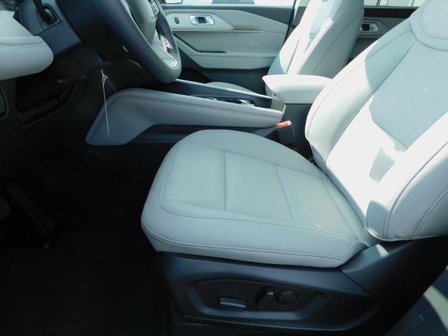 New 2026 Ford Explorer Active w/ Active Comfort Package image 23