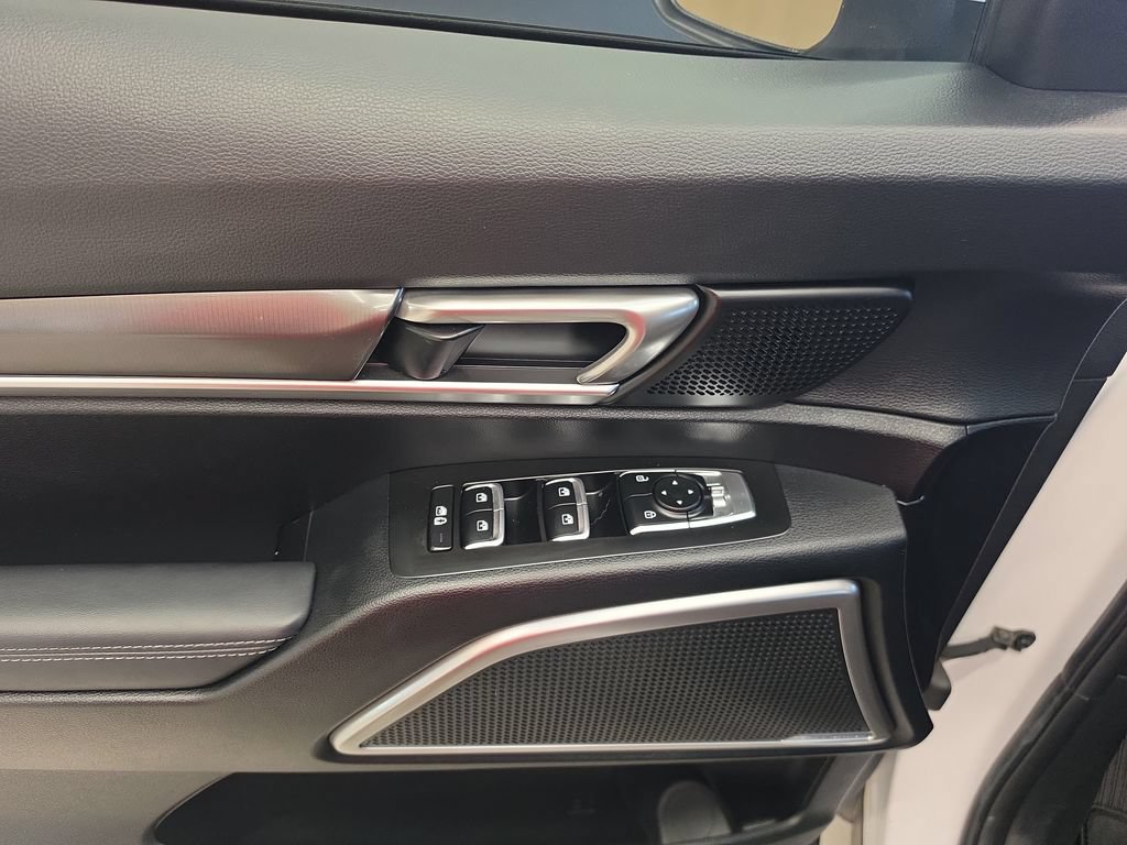 Certified 2024 Kia Telluride S FWD image 11