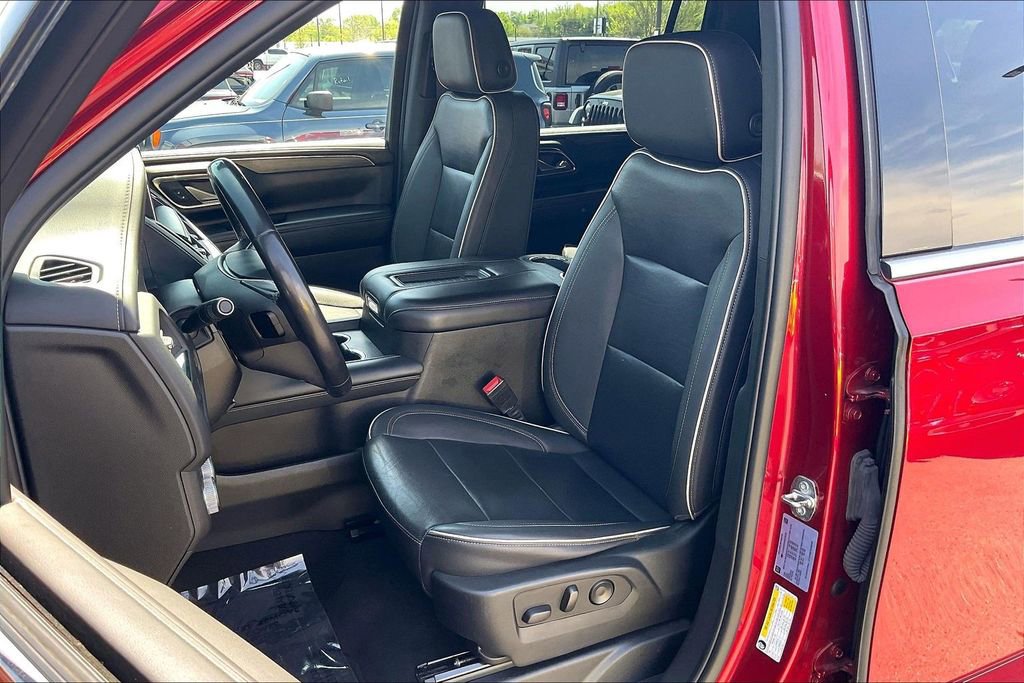 Used 2023 GMC Yukon XL SLT image 23