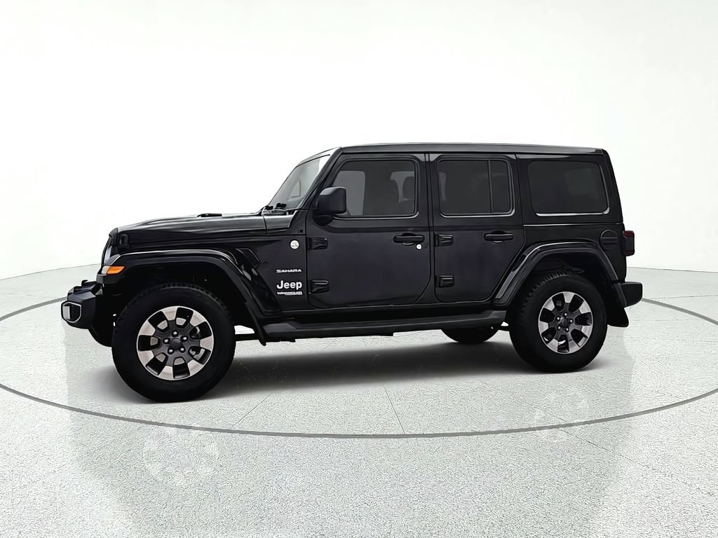 Used 2018 Jeep Wrangler Unlimited Sahara AWD/4WD image 4