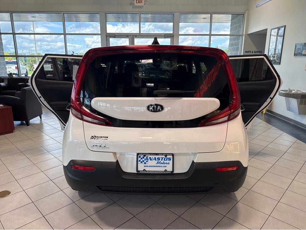 Used 2021 Kia Soul LX FWD image 12