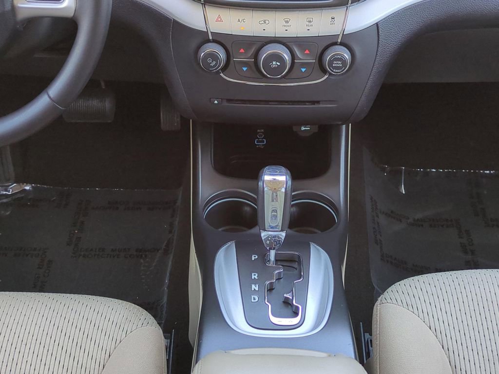 Used 2019 Dodge Journey SE w/ Premium Group image 24