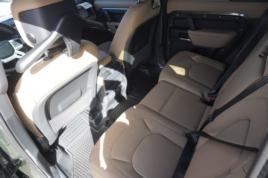 New 2026 Land Rover Defender 110 S image 29