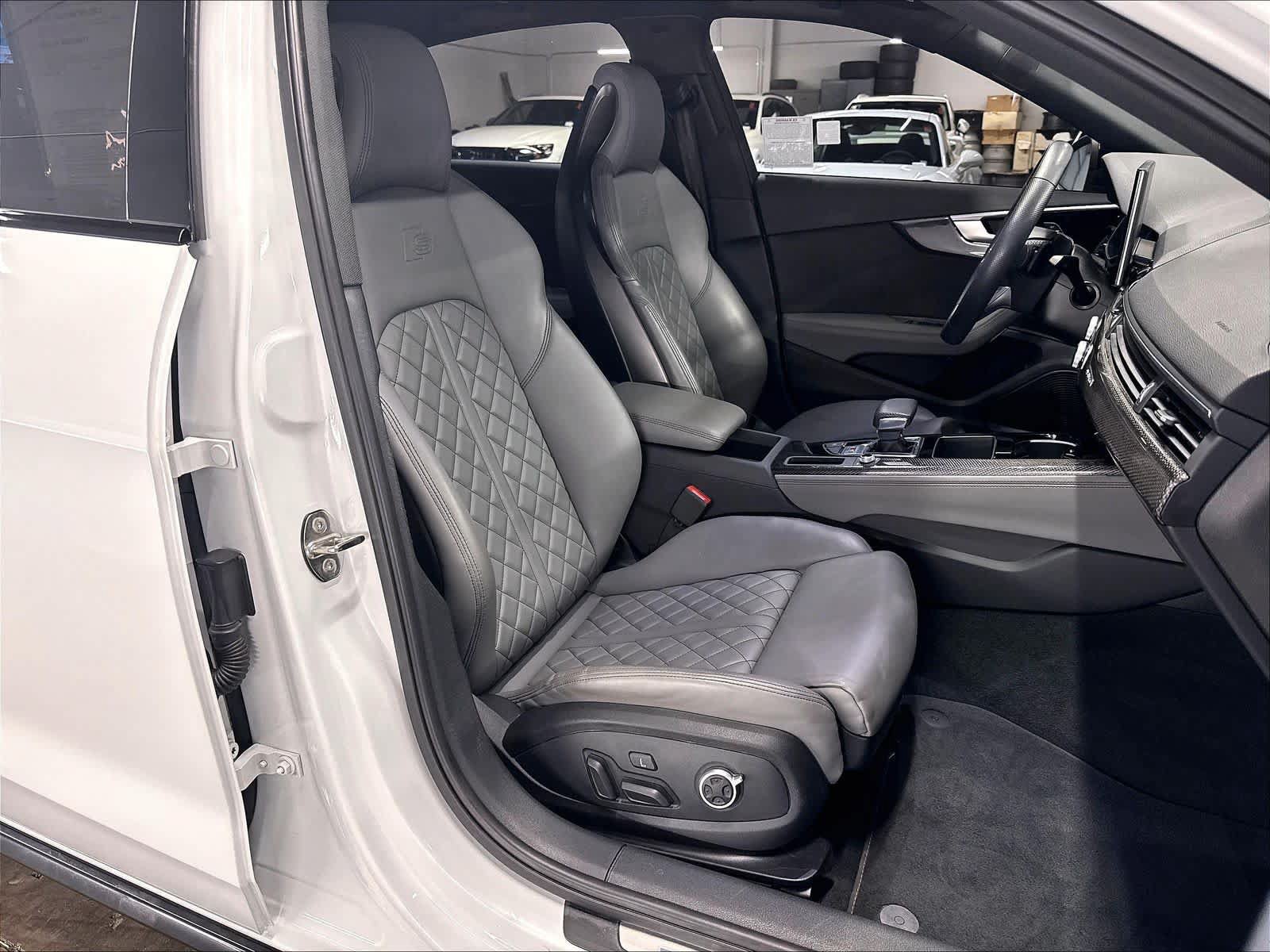 Used 2023 Audi S4 Premium Plus w/ Premium Plus Package AWD/4WD image 10