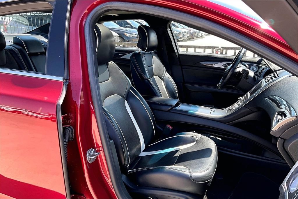 Used 2017 Lincoln MKZ Reserve w/ Luxury Package AWD/4WD image 9