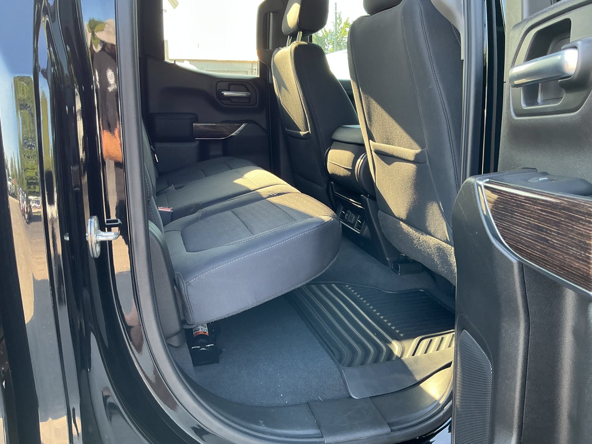 Used 2019 GMC Sierra 1500 Elevation w/ Elevation Value Package AWD/4WD image 8