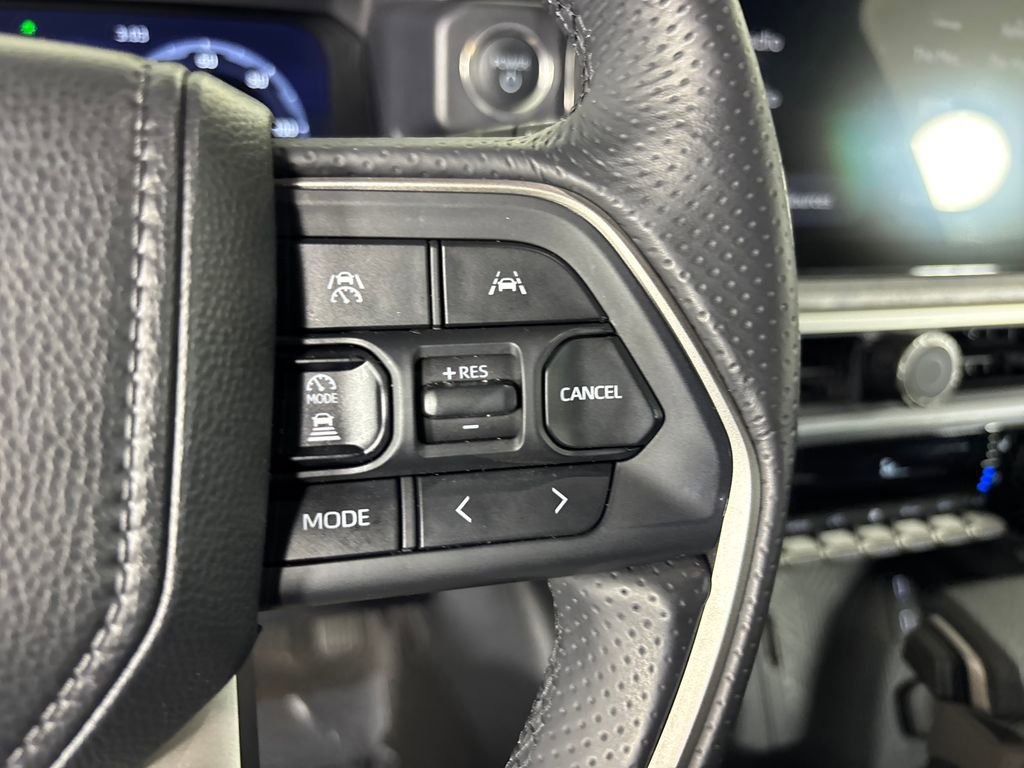 Used 2025 Toyota 4Runner Trailhunter AWD/4WD image 17