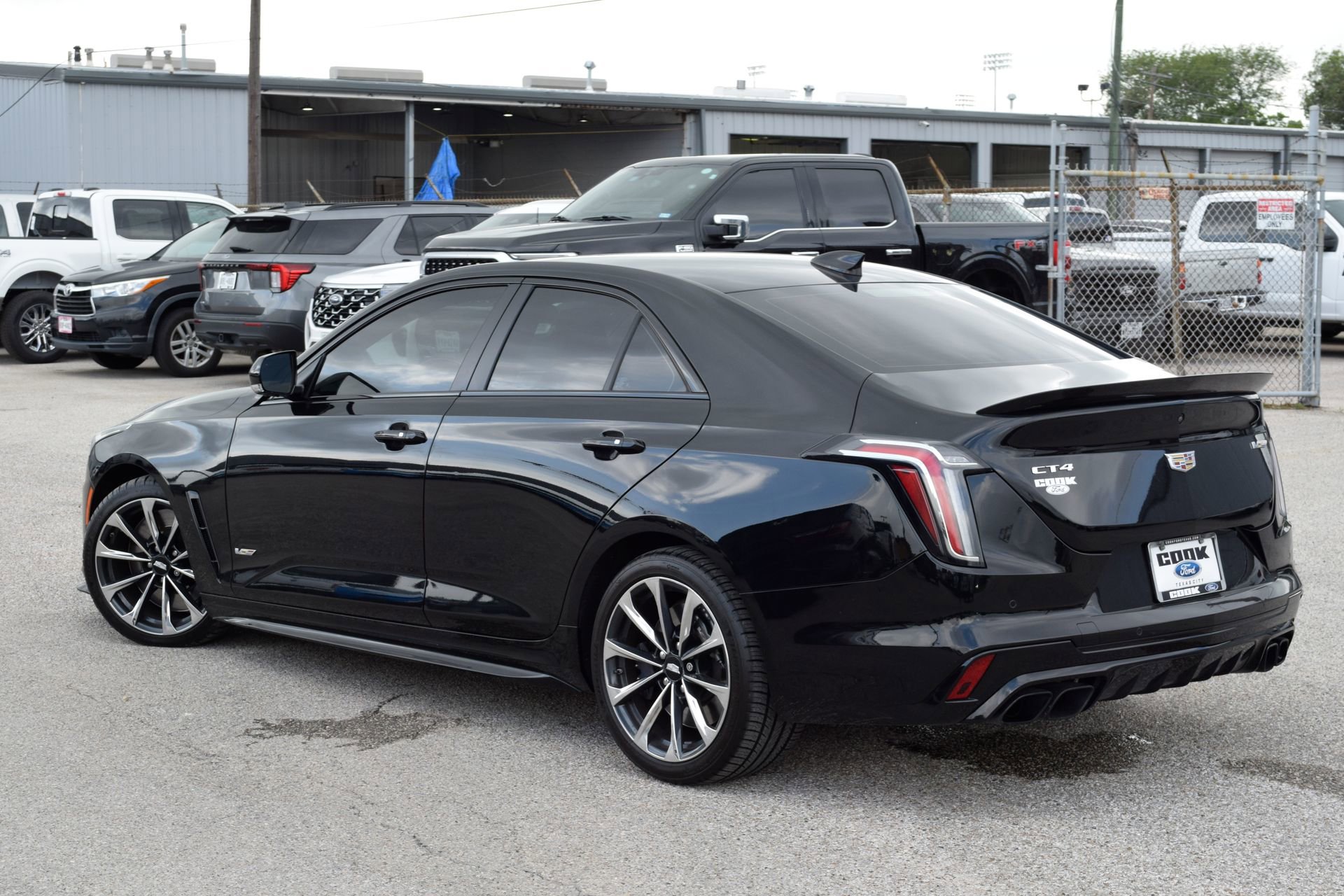 Used 2023 Cadillac CT4 V Blackwing w/ Driver Assist Package RWD image 4
