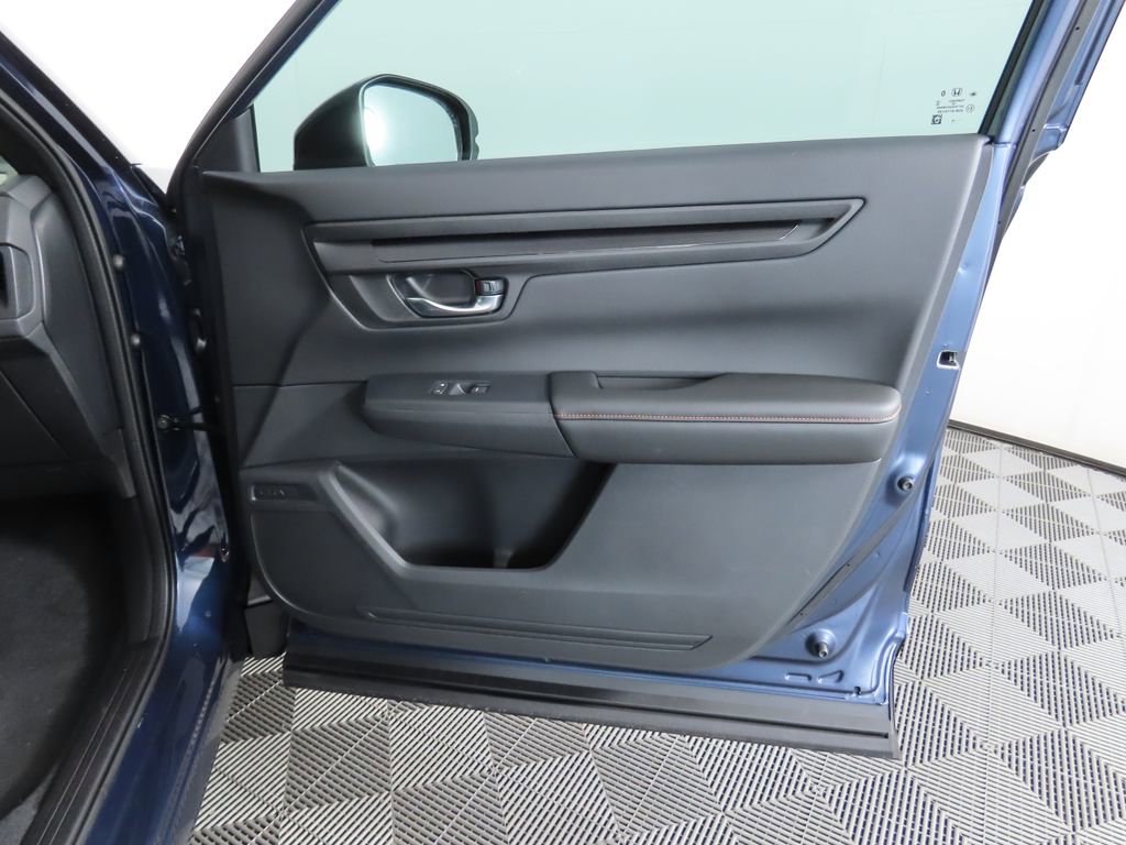 Certified 2025 Honda CR-V Sport image 26