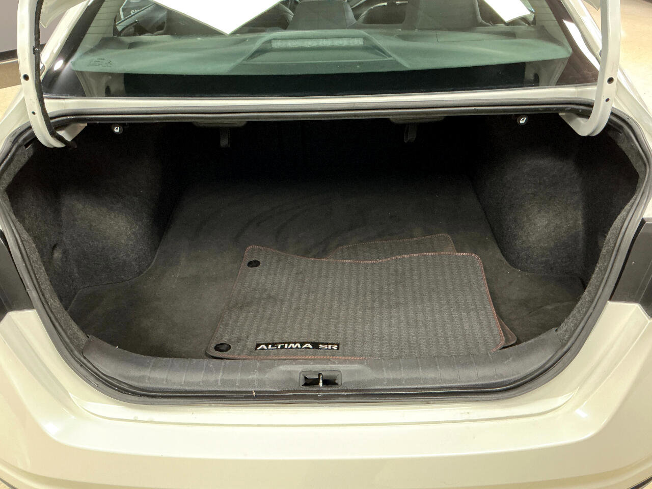 Used 2021 Nissan Altima 2.5 SR w/ SR Premium Package image 24