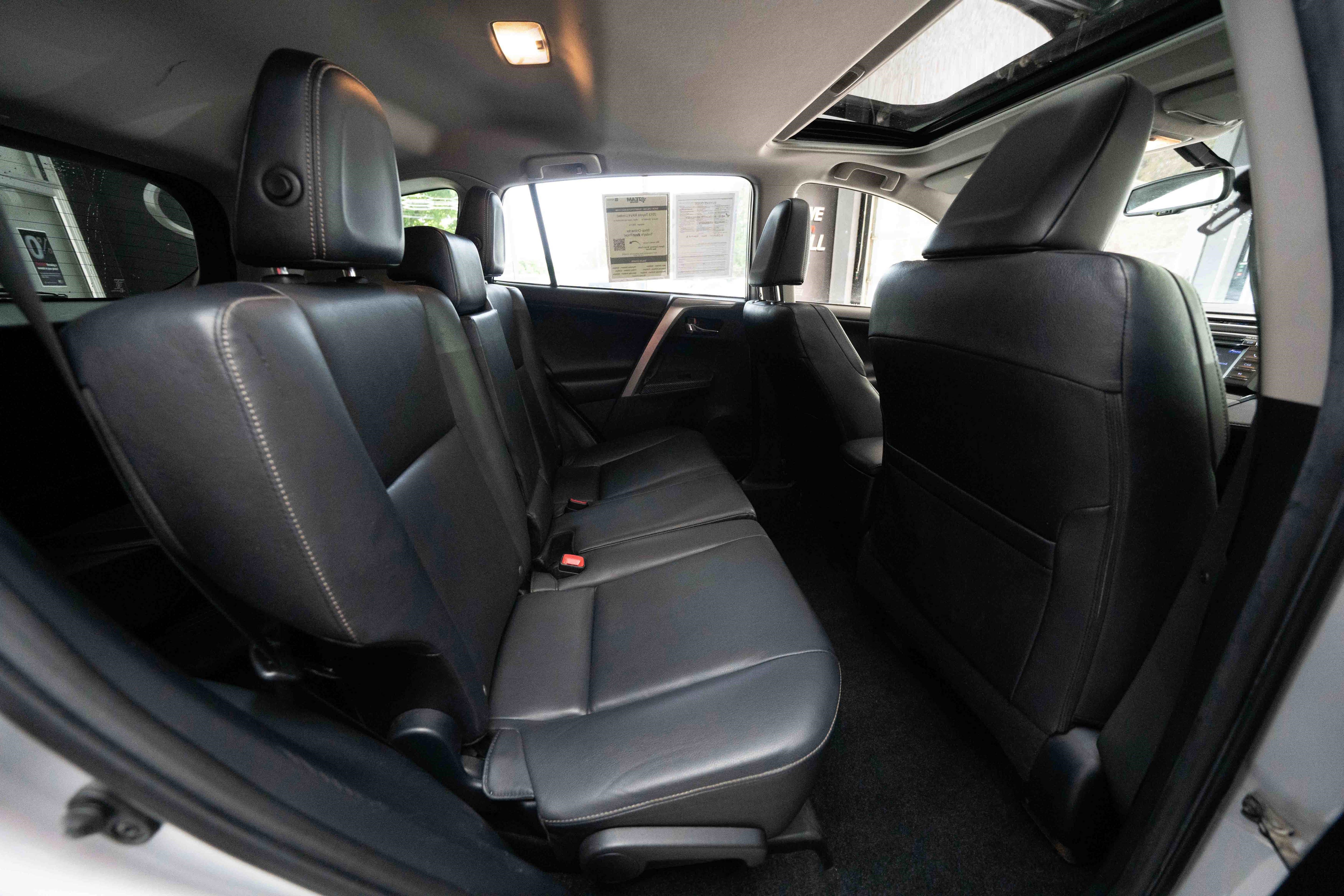 Used 2013 Toyota RAV4 Limited FWD image 25